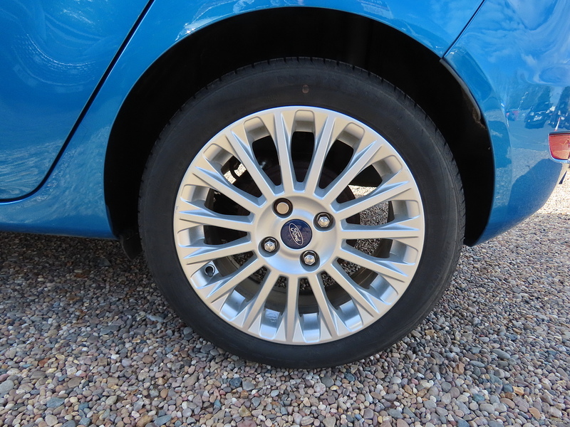 Ford Fiesta 1.5 TDCi Titanium Hatchback 5dr Diesel Manual Euro 5 (75 ps) - U4748