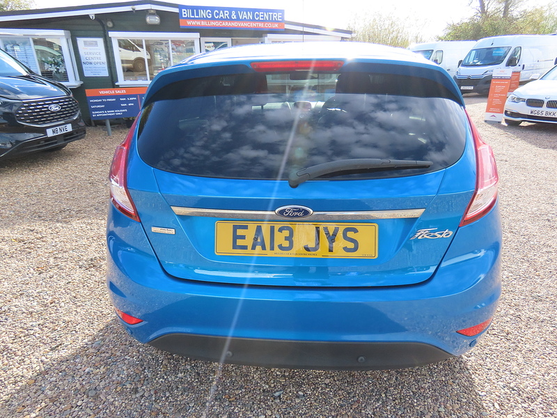 Ford Fiesta 1.5 TDCi Titanium Hatchback 5dr Diesel Manual Euro 5 (75 ps) - U4748