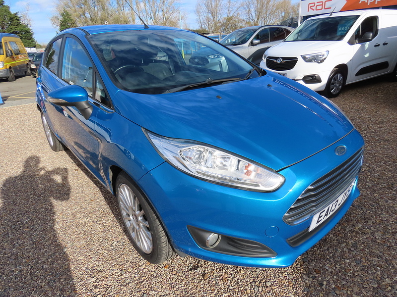 Ford Fiesta 1.5 TDCi Titanium Hatchback 5dr Diesel Manual Euro 5 (75 ps) - U4748