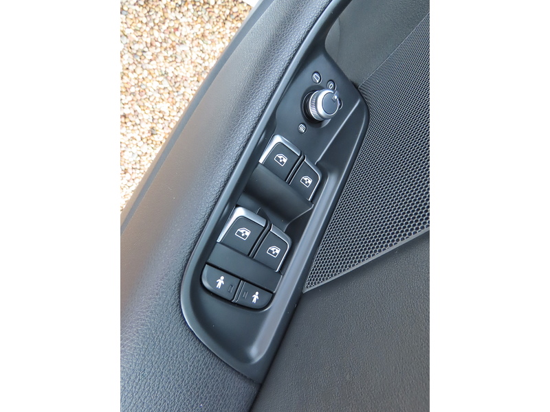 Audi A3 1.4 TFSI CoD S line Sportback 5dr Petrol Manual Euro 6 (s/s) (150 ps) - U4750