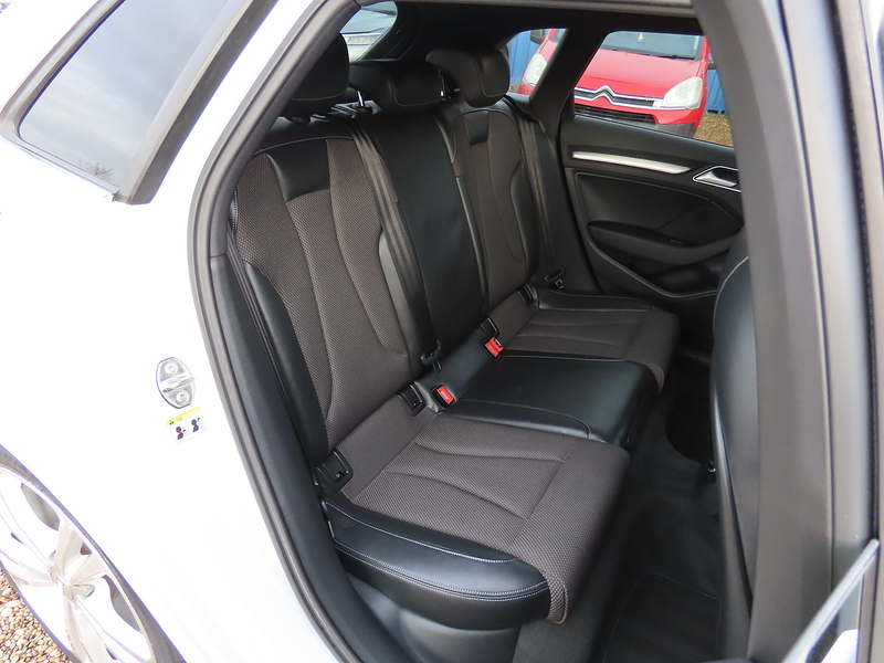 Audi A3 1.4 TFSI CoD S line Sportback 5dr Petrol Manual Euro 6 (s/s) (150 ps) - U4750