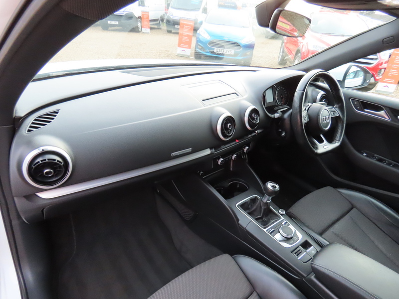 Audi A3 1.4 TFSI CoD S line Sportback 5dr Petrol Manual Euro 6 (s/s) (150 ps) - U4750