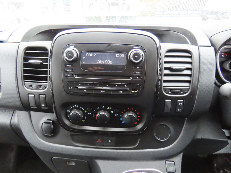 Vauxhall Vivaro CDTi 2900 Sportive Panel Van 1.6 Manual Diesel - U4753