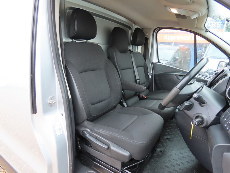 Vauxhall Vivaro CDTi 2900 Sportive Panel Van 1.6 Manual Diesel - U4753