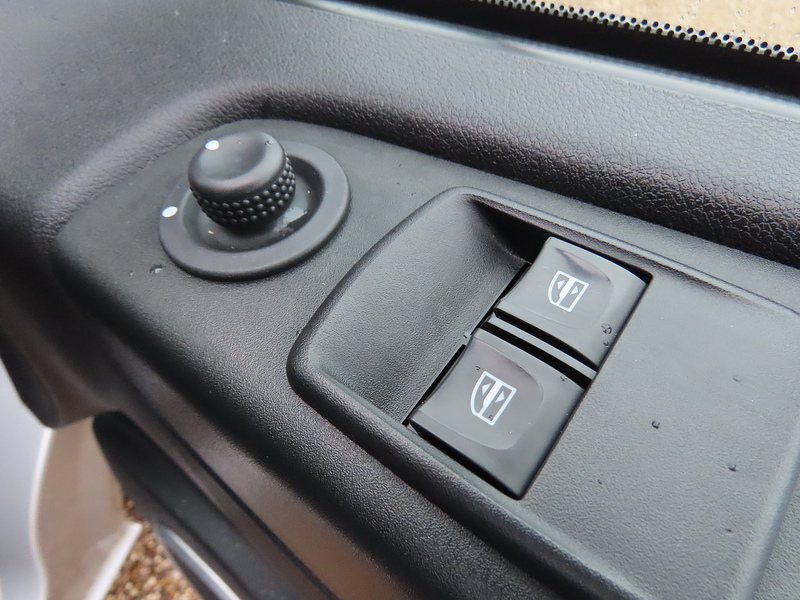 Vauxhall Vivaro CDTi 2900 Sportive Panel Van 1.6 Manual Diesel - U4753