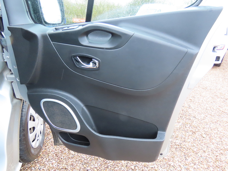 Vauxhall Vivaro CDTi 2900 Sportive Panel Van 1.6 Manual Diesel - U4753