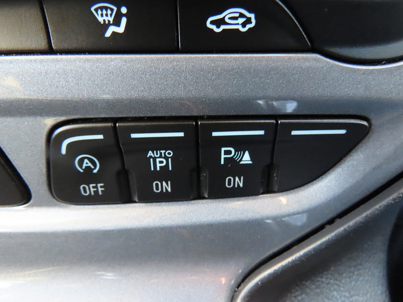 Ford Focus 1.6 TDCi Titanium Hatchback 5dr Diesel Manual Euro 5 (s/s) (115 ps) - U4758