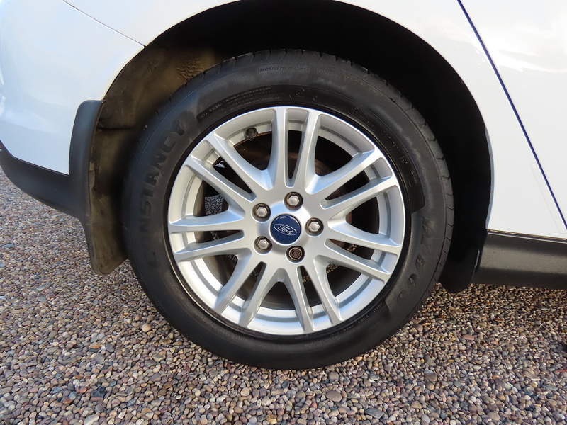Ford Focus 1.6 TDCi Titanium Hatchback 5dr Diesel Manual Euro 5 (s/s) (115 ps) - U4758