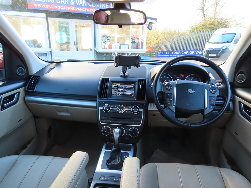 Land Rover Freelander 2 2.2 SD4 XS SUV 5dr Diesel CommandShift 4WD Euro 5 (190 ps) - U4759