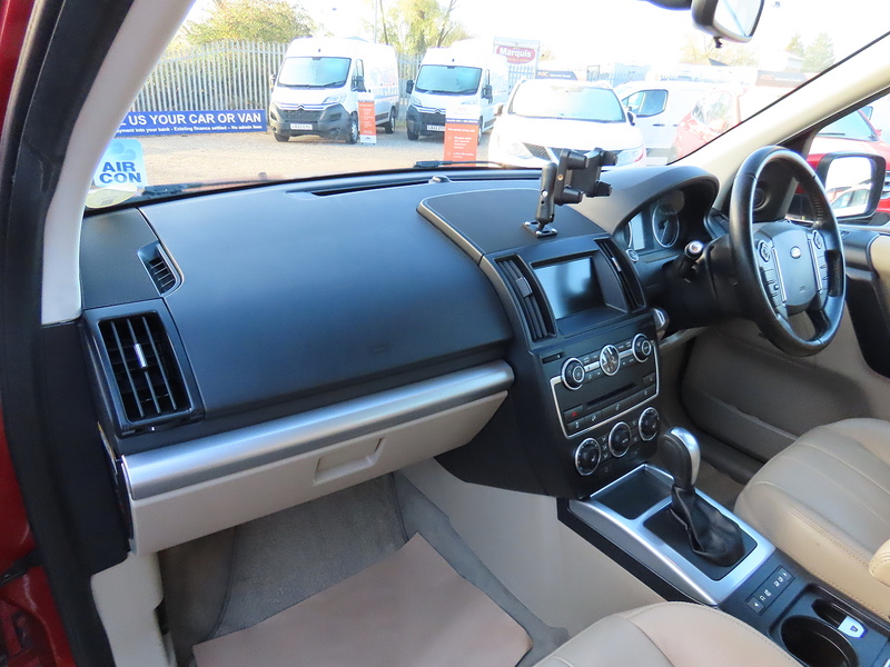 Land Rover Freelander 2 2.2 SD4 XS SUV 5dr Diesel CommandShift 4WD Euro 5 (190 ps) - U4759