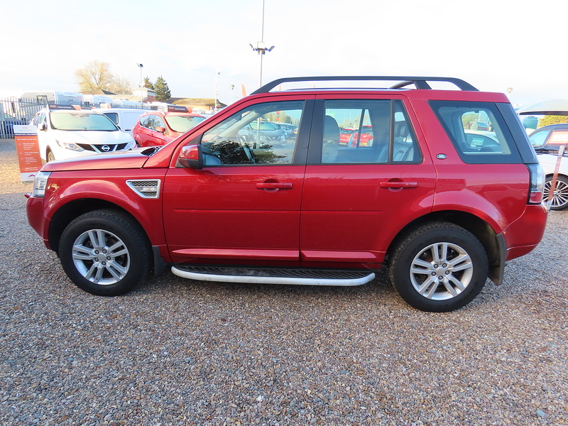 Land Rover Freelander 2 2.2 SD4 XS SUV 5dr Diesel CommandShift 4WD Euro 5 (190 ps) - U4759