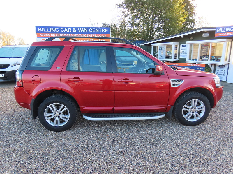 Land Rover Freelander 2 2.2 SD4 XS SUV 5dr Diesel CommandShift 4WD Euro 5 (190 ps) - U4759
