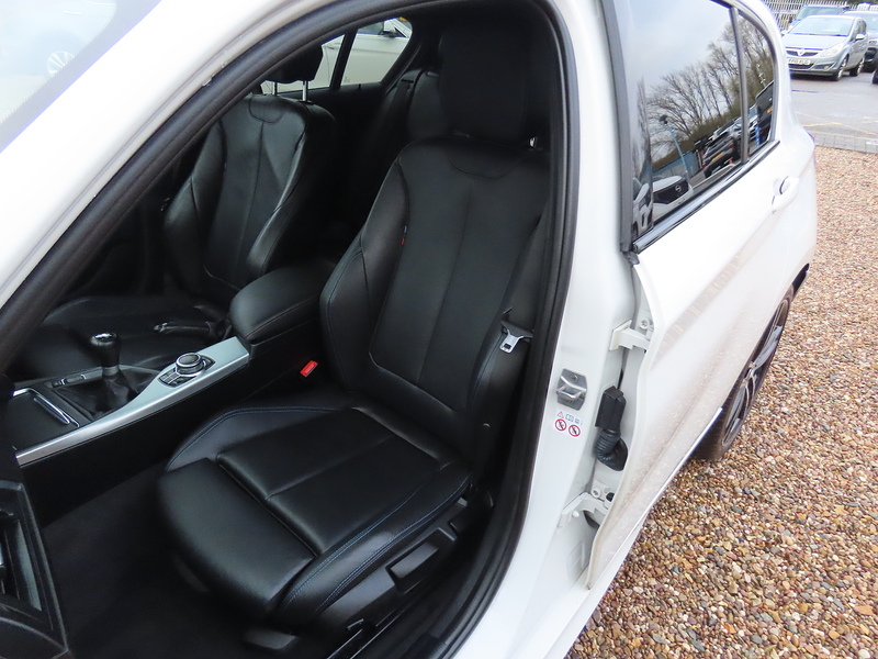 BMW 1 Series 1.5 118i GPF M Sport Shadow Edition Hatchback 5dr Petrol Manual Euro 6 (s/s) (136 ps) - U4760