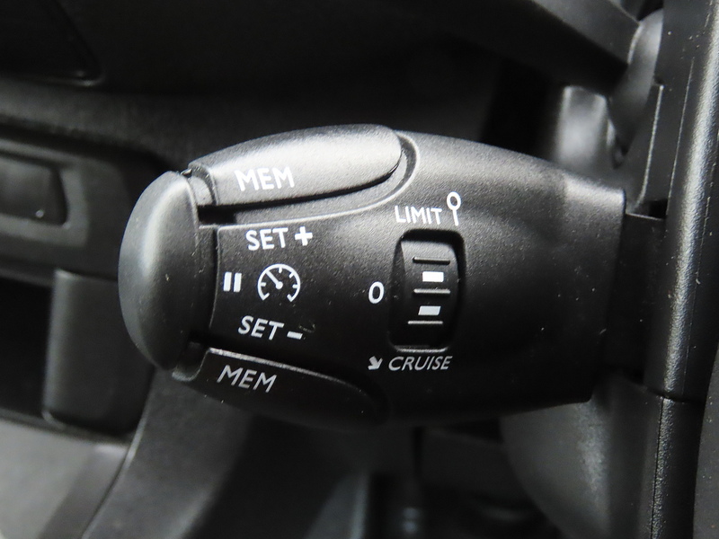 Peugeot Expert 1.5 BlueHDi 1000 Professional Premium + Standard Panel Van 6dr Diesel Manual MWB Euro 6 (s/s) (100 - U4764