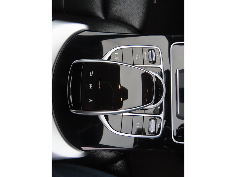 Mercedes-Benz C Class 2.1 C220d AMG Line (Premium) Saloon 4dr Diesel 7G-Tronic+ Euro 6 (s/s) (170 ps) - U4765