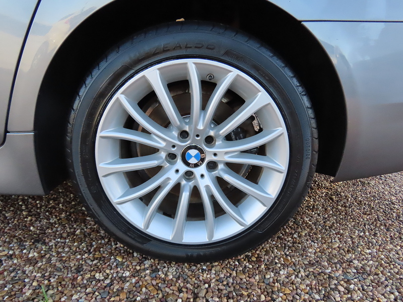 BMW 5 Series 2.0 520d Luxury Saloon 4dr Diesel Auto Euro 6 (s/s) (190 ps) - U4766