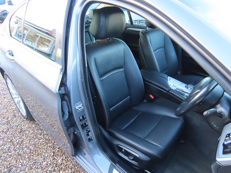 BMW 5 Series 2.0 520d Luxury Saloon 4dr Diesel Auto Euro 6 (s/s) (190 ps) - U4766