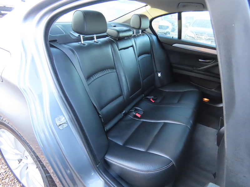 BMW 5 Series 2.0 520d Luxury Saloon 4dr Diesel Auto Euro 6 (s/s) (190 ps) - U4766