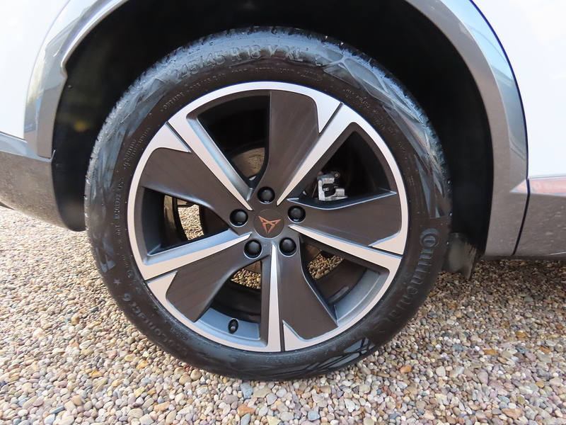 CUPRA Formentor 1.4 eHybrid 12.8kWh V1 SUV 5dr Petrol Plug-in Hybrid DSG Euro 6 (s/s) (204 ps) - U4767