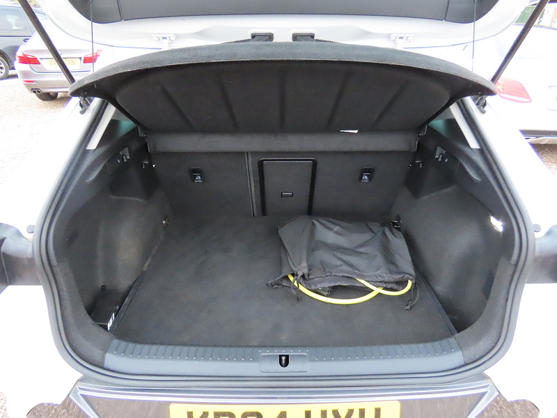 CUPRA Formentor 1.4 eHybrid 12.8kWh V1 SUV 5dr Petrol Plug-in Hybrid DSG Euro 6 (s/s) (204 ps) - U4767