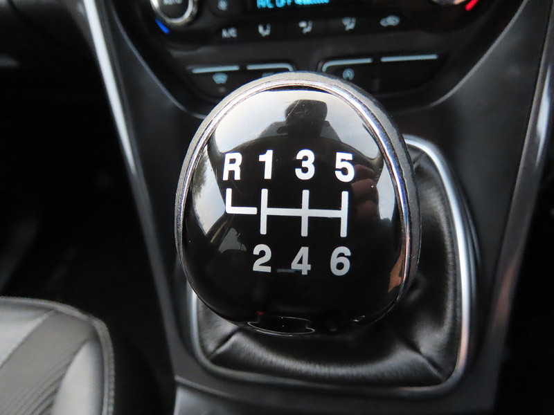 Ford Kuga 2.0 TDCi Titanium SUV 5dr Diesel Manual 2WD Euro 6 (s/s) (150 ps) - U4770