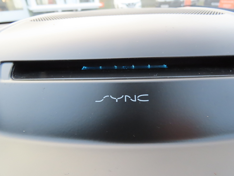 Ford Kuga 2.0 TDCi Titanium SUV 5dr Diesel Manual 2WD Euro 6 (s/s) (150 ps) - U4770