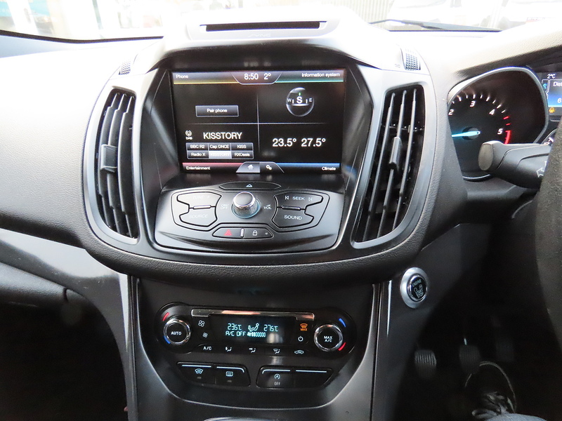 Ford Kuga 2.0 TDCi Titanium SUV 5dr Diesel Manual 2WD Euro 6 (s/s) (150 ps) - U4770