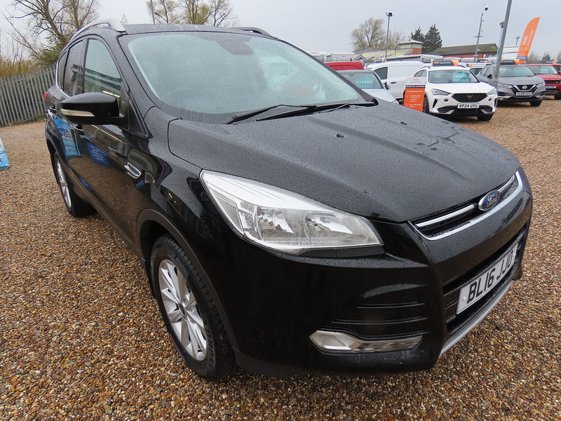 Ford Kuga 2.0 TDCi Titanium SUV 5dr Diesel Manual 2WD Euro 6 (s/s) (150 ps) - U4770