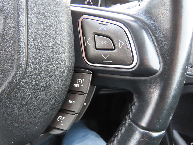 Land Rover Range Rover Evoque 2.2 SD4 Prestige SUV 5dr Diesel Auto 4WD Euro 5 (s/s) (190 ps) - U4771