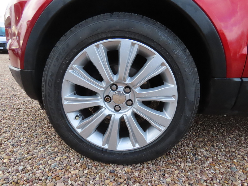 Land Rover Range Rover Evoque 2.2 SD4 Prestige SUV 5dr Diesel Auto 4WD Euro 5 (s/s) (190 ps) - U4771