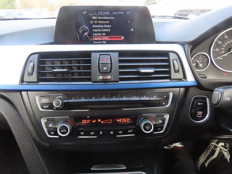 BMW 3 Series 2.0 320d M Sport Touring 5dr Diesel Auto xDrive Euro 5 (s/s) (184 ps) - U4772