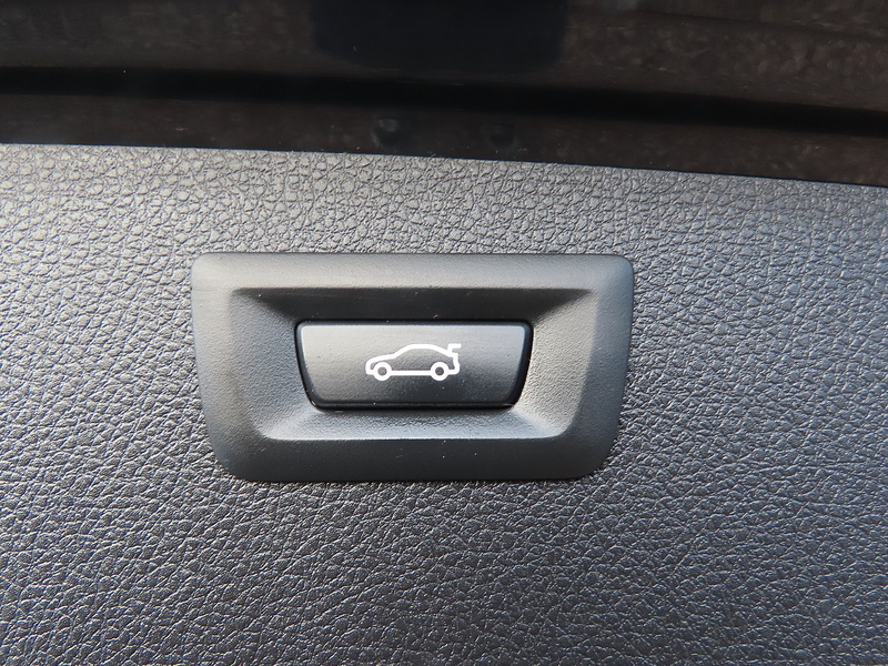 BMW 3 Series 2.0 320d M Sport Touring 5dr Diesel Auto xDrive Euro 5 (s/s) (184 ps) - U4772