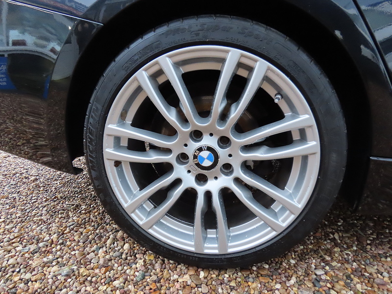 BMW 3 Series 2.0 320d M Sport Touring 5dr Diesel Auto xDrive Euro 5 (s/s) (184 ps) - U4772