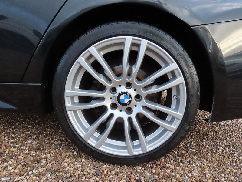 BMW 3 Series 2.0 320d M Sport Touring 5dr Diesel Auto xDrive Euro 5 (s/s) (184 ps) - U4772