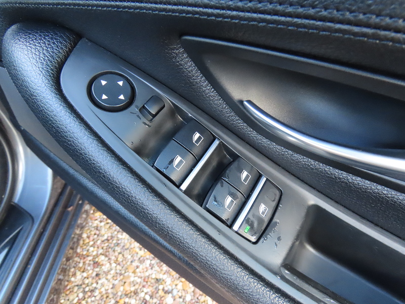 BMW 5 Series 2.0 520d SE Touring 5dr Diesel Auto Euro 6 (s/s) (190 ps) - U4773