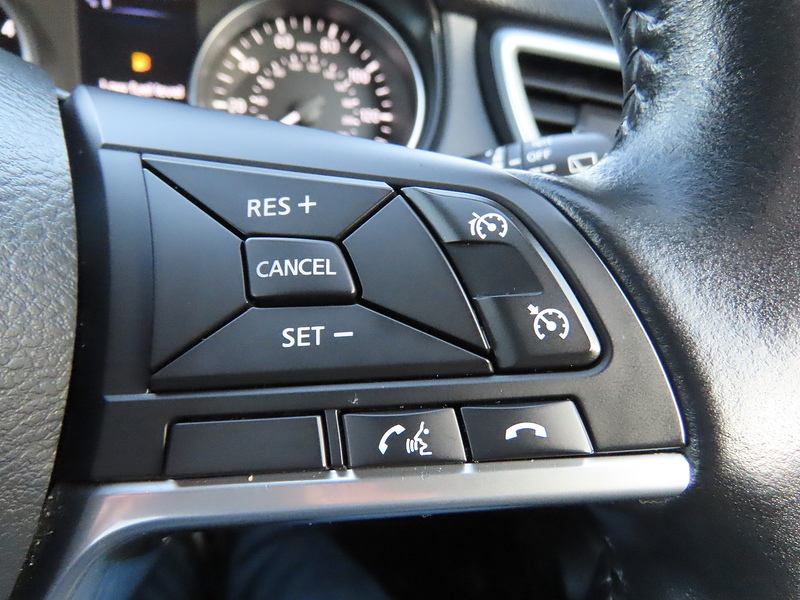 Nissan Qashqai 1.5 dCi Tekna SUV 5dr Diesel Manual Euro 6 (s/s) (110 ps) - U4775