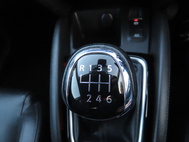 Nissan Qashqai 1.5 dCi Tekna SUV 5dr Diesel Manual Euro 6 (s/s) (110 ps) - U4775