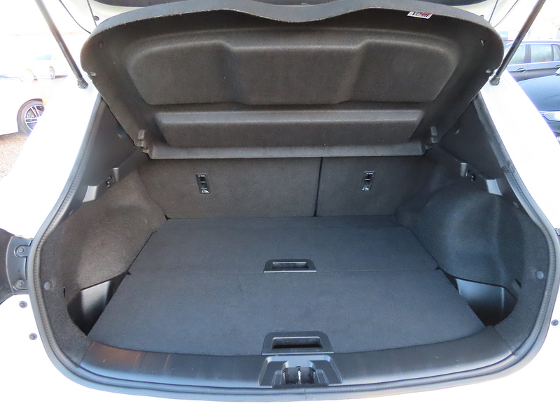 Nissan Qashqai 1.5 dCi Tekna SUV 5dr Diesel Manual Euro 6 (s/s) (110 ps) - U4775