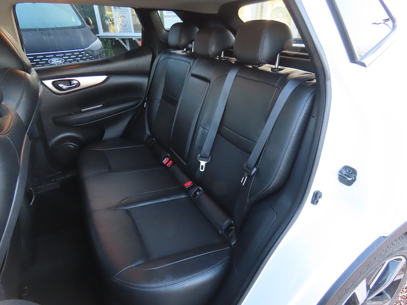 Nissan Qashqai 1.5 dCi Tekna SUV 5dr Diesel Manual Euro 6 (s/s) (110 ps) - U4775