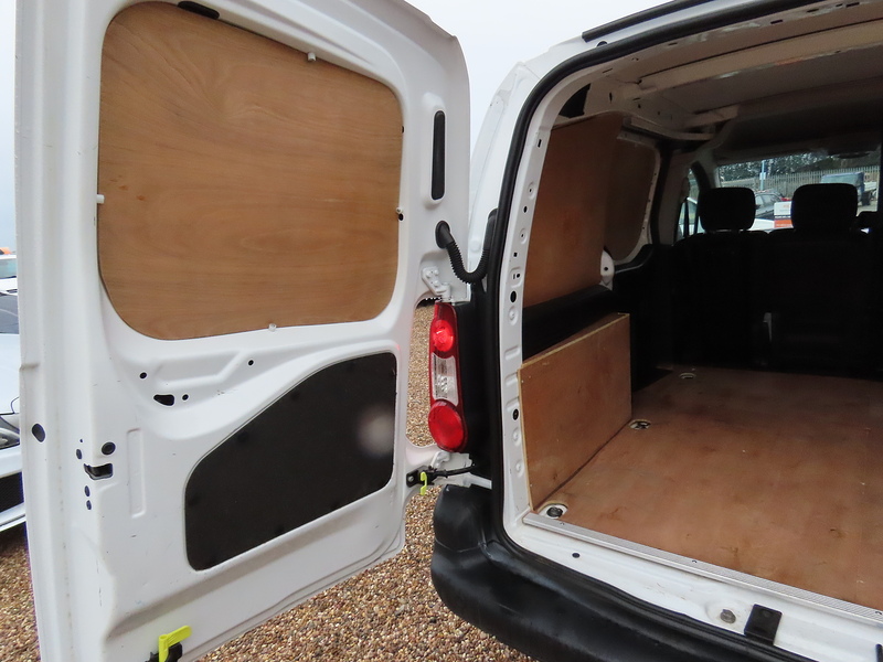 Citroen Berlingo 1.6 BlueHDi 625 Enterprise Panel Van 5dr Diesel Manual L1 (112 g/km, 75 bhp) - U4777