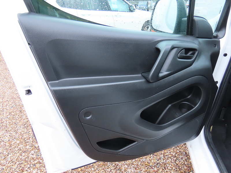 Citroen Berlingo 1.6 BlueHDi 625 Enterprise Panel Van 5dr Diesel Manual L1 (112 g/km, 75 bhp) - U4777