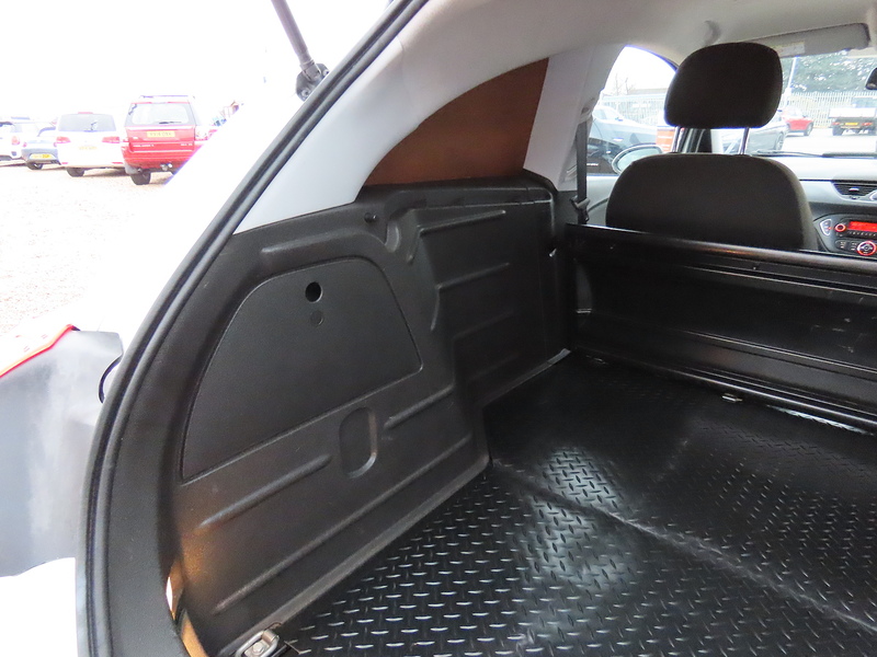 Vauxhall Corsa Van 1.3 CDTi Car Derived Van 3dr Diesel Manual FWD L1 H1 (s/s) Start/Stop (107 g/km, 74 bhp) - U4778