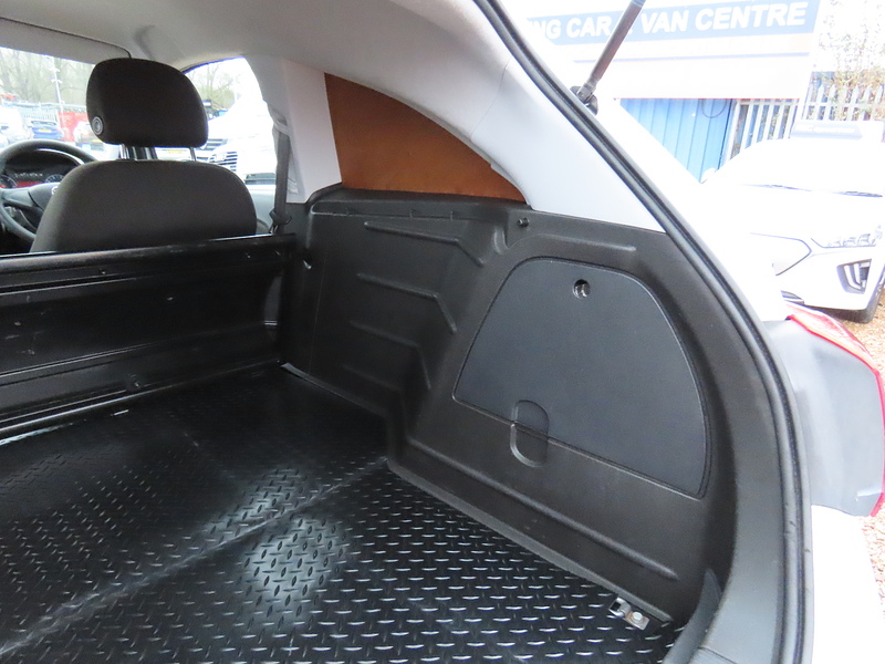 Vauxhall Corsa Van 1.3 CDTi Car Derived Van 3dr Diesel Manual FWD L1 H1 (s/s) Start/Stop (107 g/km, 74 bhp) - U4778