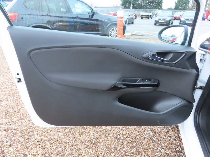 Vauxhall Corsa Van 1.3 CDTi Car Derived Van 3dr Diesel Manual FWD L1 H1 (s/s) Start/Stop (107 g/km, 74 bhp) - U4778