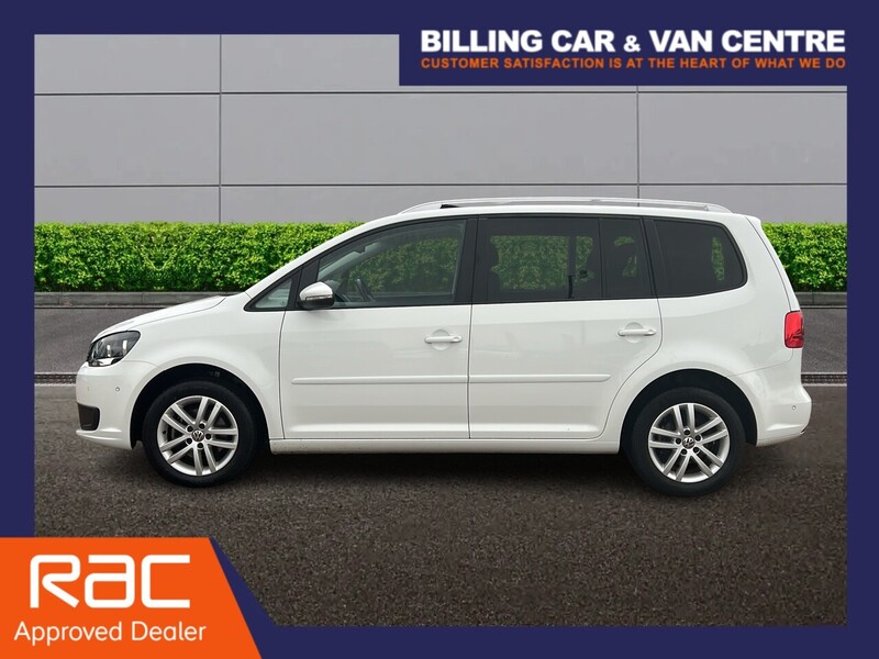 Volkswagen Touran 1.6 TDI BlueMotion Tech SE MPV 5dr Diesel DSG Euro 5 (s/s) (105 ps) - U4784