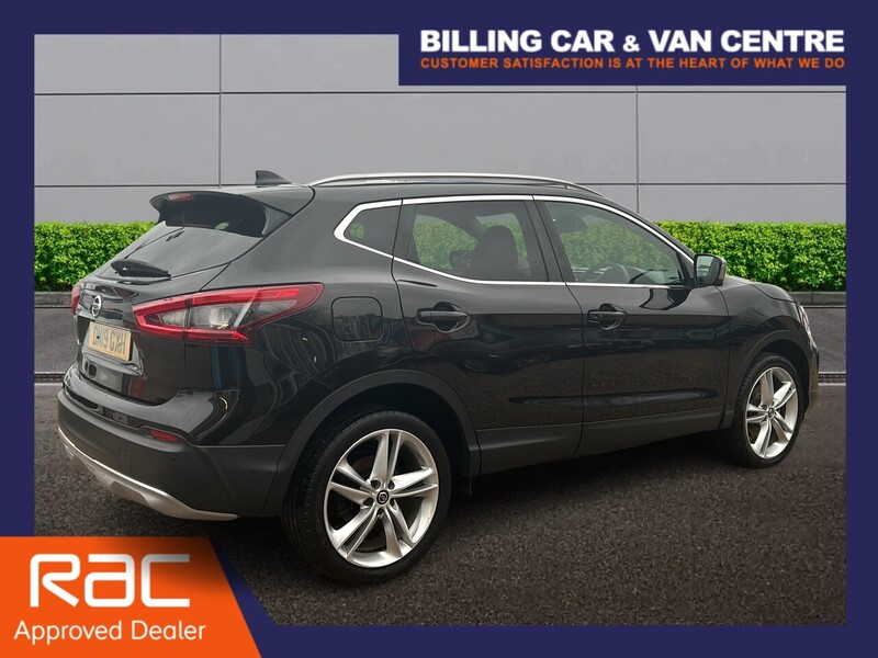 Nissan Qashqai 1.3 DIG-T N-Motion SUV 5dr Petrol Manual Euro 6 (s/s) (140 ps) - U4785