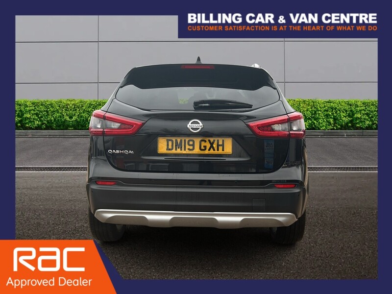 Nissan Qashqai 1.3 DIG-T N-Motion SUV 5dr Petrol Manual Euro 6 (s/s) (140 ps) - U4785