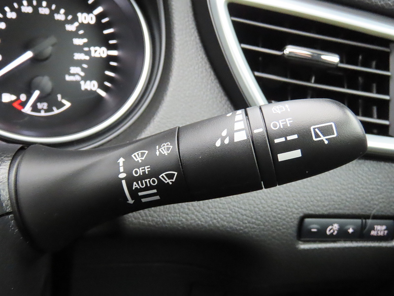 Nissan Qashqai 1.3 DIG-T N-Motion SUV 5dr Petrol Manual Euro 6 (s/s) (140 ps) - U4785