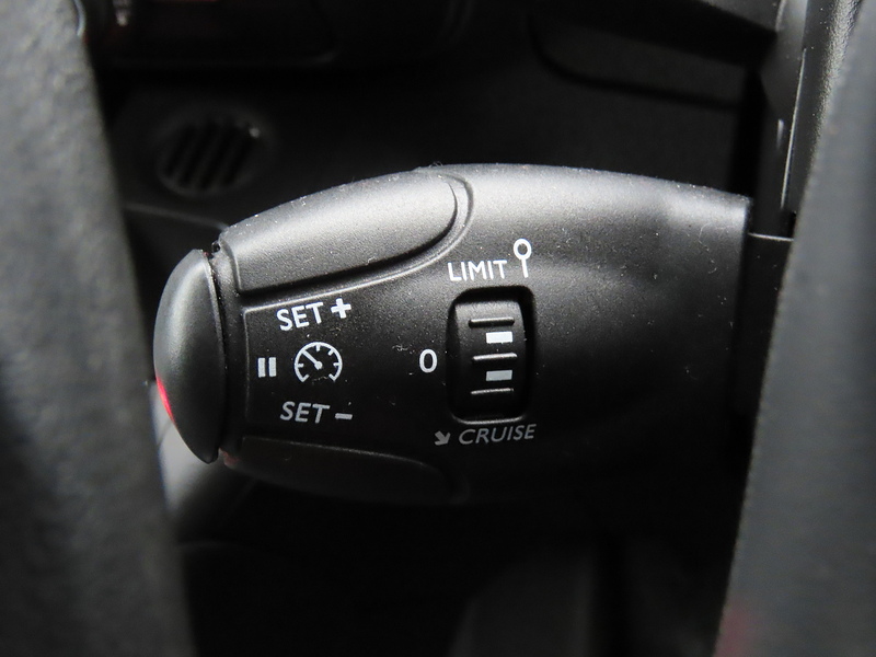 Peugeot Partner BlueHDi 1000 Professional - U4795