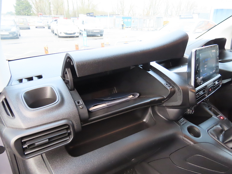 Peugeot Partner 1.5 BlueHDi 1000 Professional Standard Panel Van 5dr Diesel Manual SWB Euro 6 (s/s) (100 bhp) - U4795